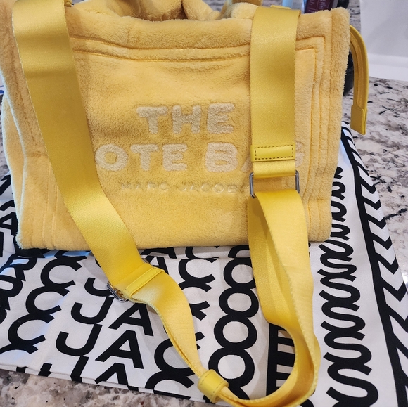 Marc Jacobs Soft Yellow Tote - Picture 2 of 10